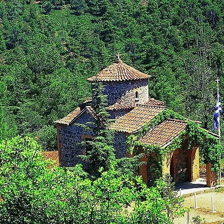 Avli Traditional Houses 3* Lythrodontas