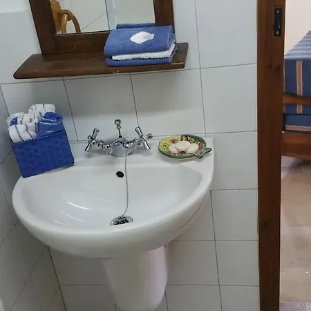 Avli Traditional Houses 3* Lythrodontas