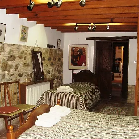 Avli Traditional Houses Inn