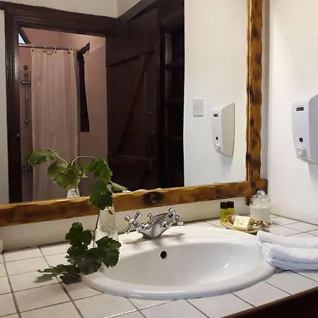 Avli Traditional Houses 3* Lythrodontas