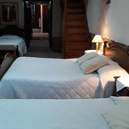 Avli Traditional Houses 3* Lythrodontas