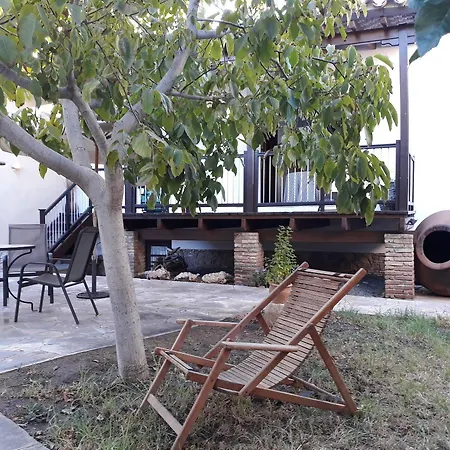Avli Traditional Houses Inn